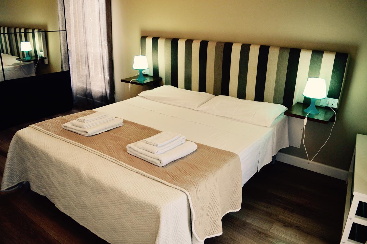 Casa Battisti - Suite Acquarello Lecce Luaran gambar